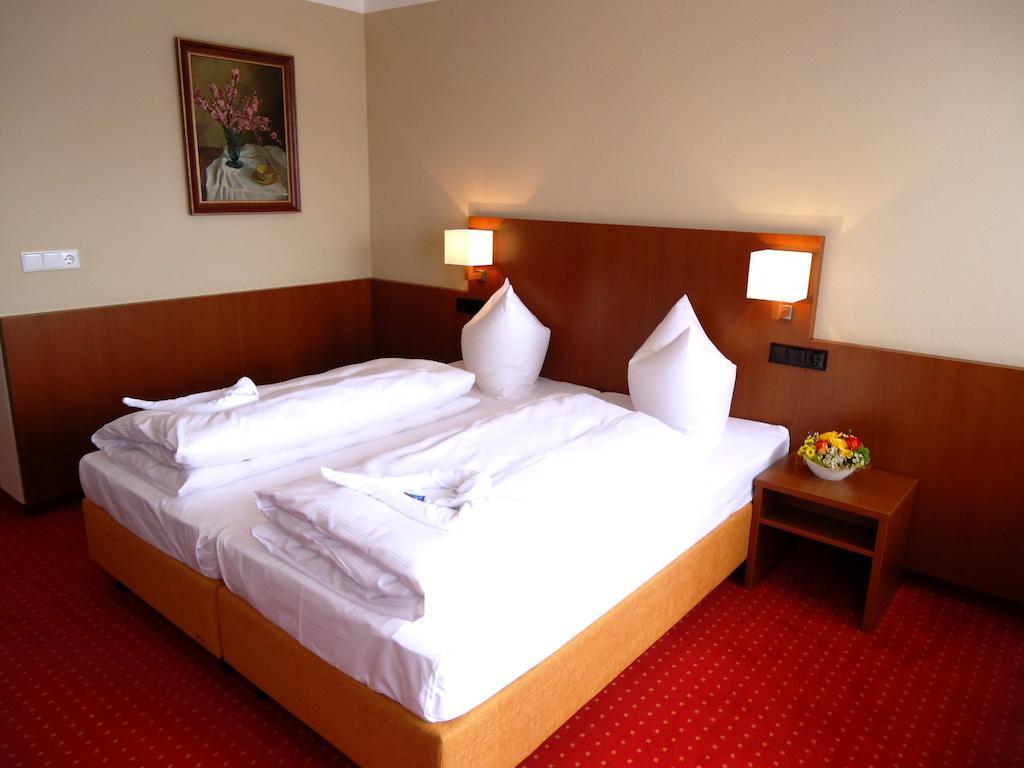 צוויזל Hotel Gasthof Posthalter חדר תמונה
